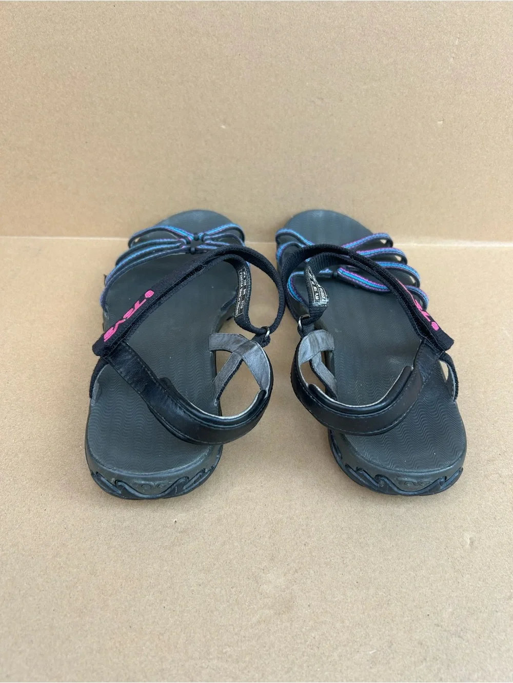 Teva Kayenta Strappy Sandals Women’s sz 10 Adjustable Hiking Sport Black Purple